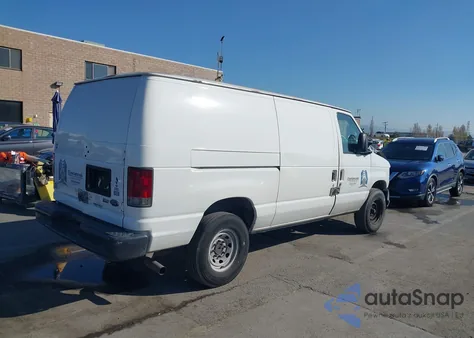 2009 Ford E-350 Super Duty Commercial/Recreational z USA, uszkodzony, nr VIN 1FTSE34L59DA65352